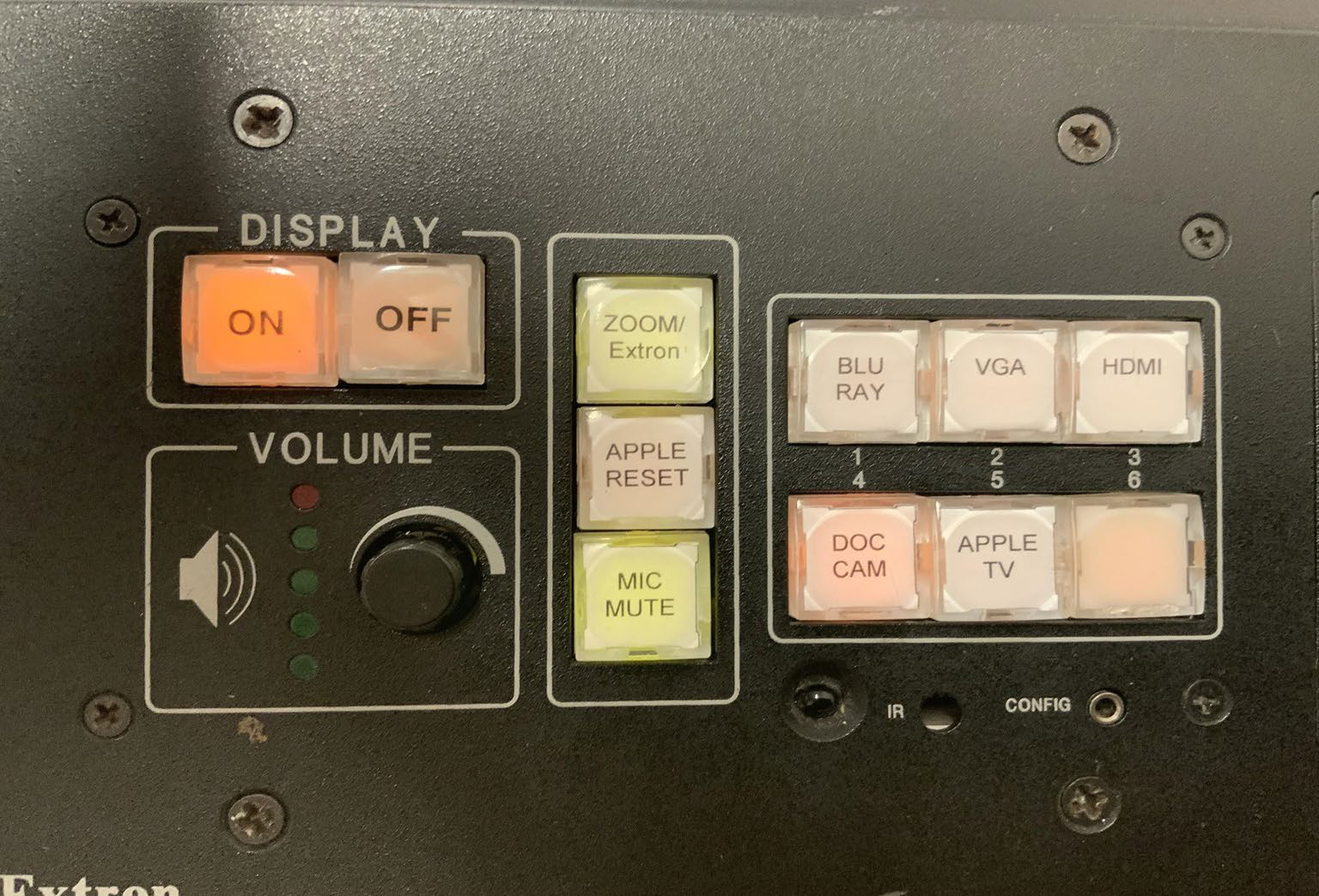 Analog control panel with Zoom Extron button highlighted